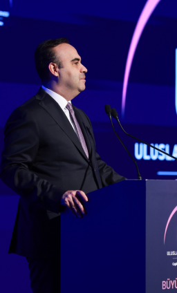 ULUSLARARASI EKONOMİ ZİRVESİ