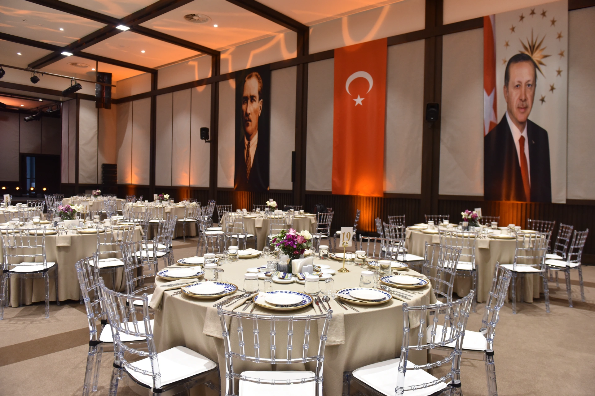 Rtük Darulaceze İftar Sofrası